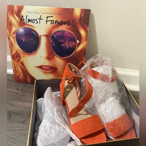 LOUISE ET CIE Suede Sandals - Picture 7 of 11